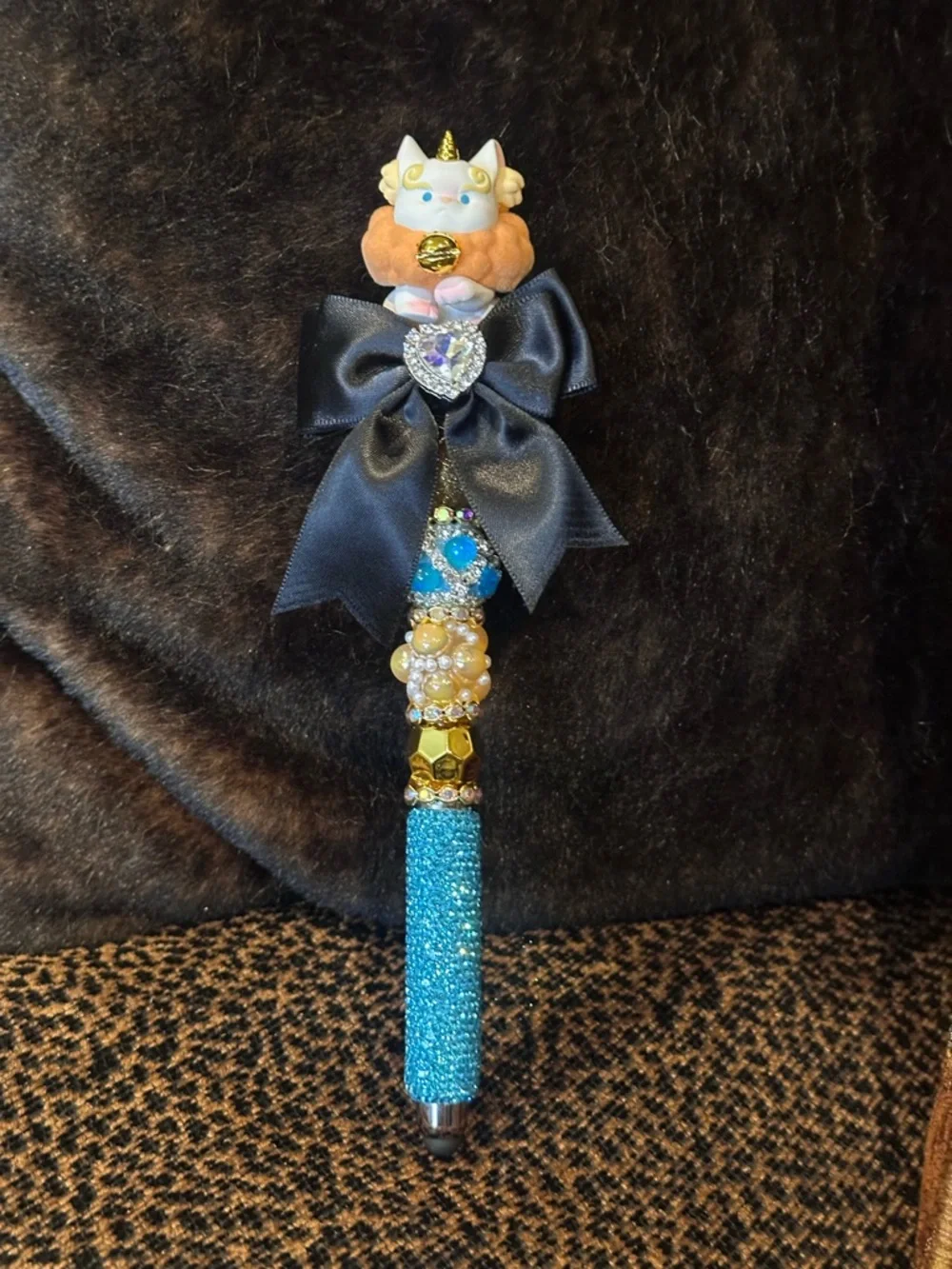 Gorgeous Hand Crafted Pen with an Authentic  DoDo Nami Pet Unicorn as the Focal